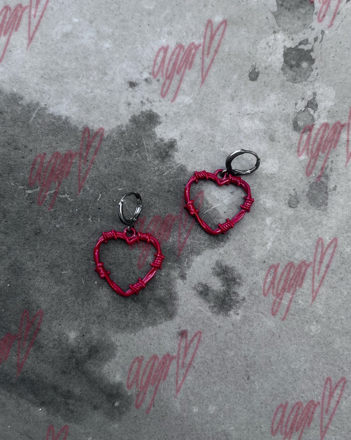 hearts / wires earrings