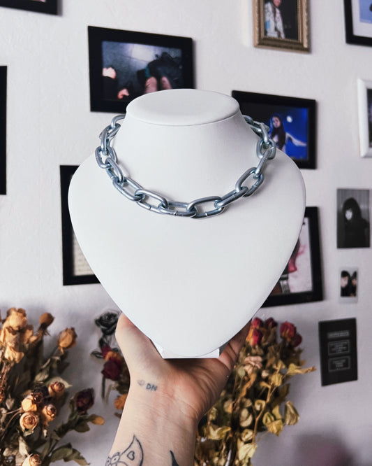 picking petals steel choker