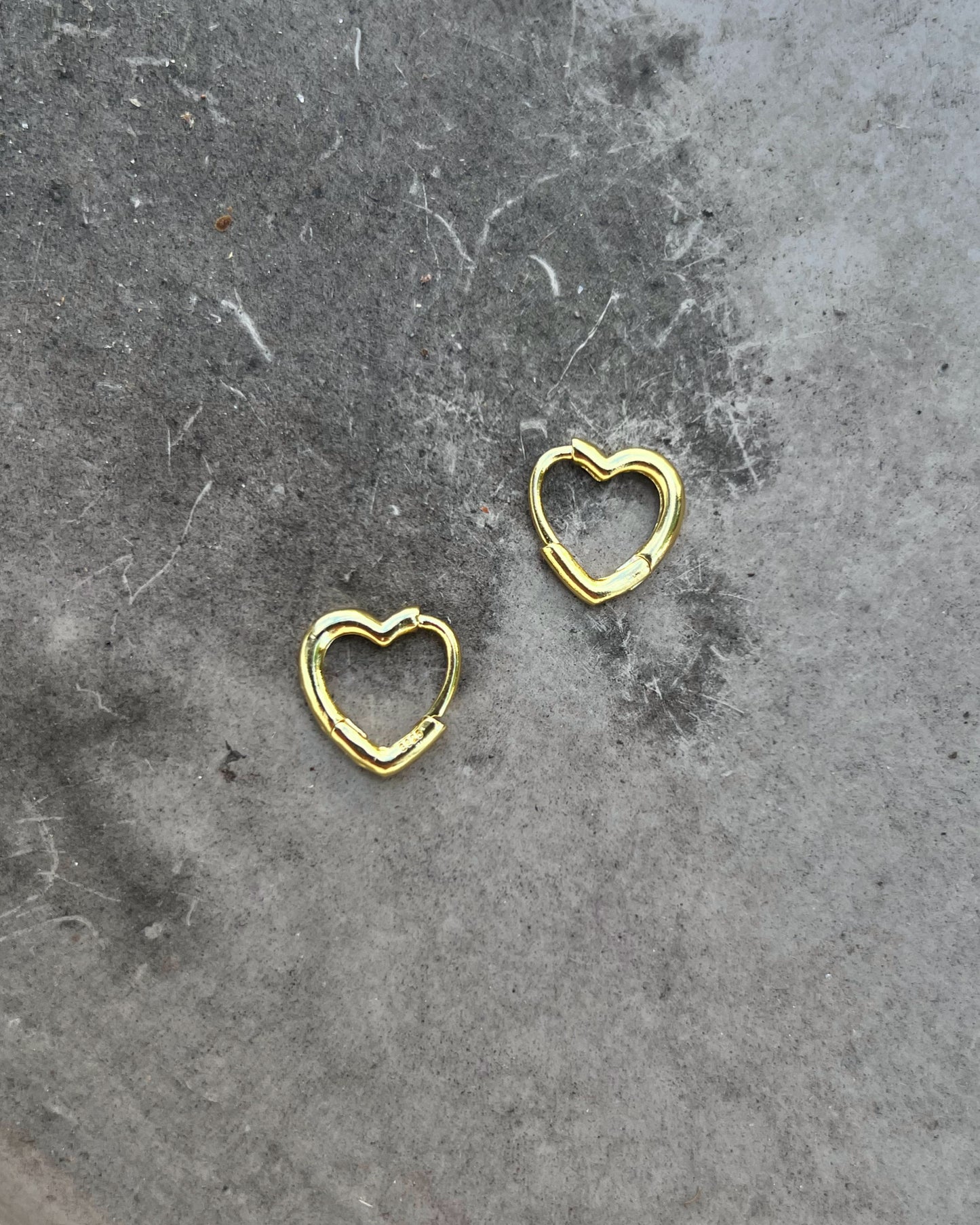 click click heart earrings